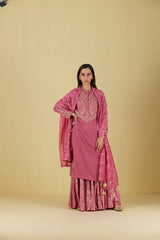 Zuri Straight Suit Set