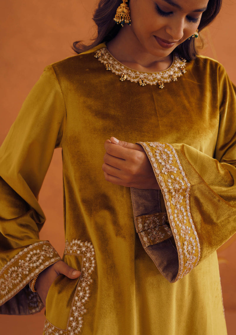 Zeba Mustard Straight Suit Set with Dupatta