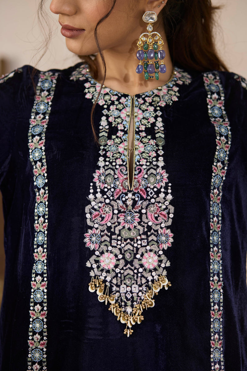 Khubani Kashmiri Kurta Set