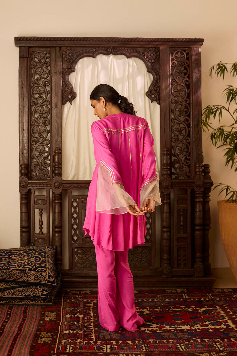 Leher Hot Pink Kali Suit Set