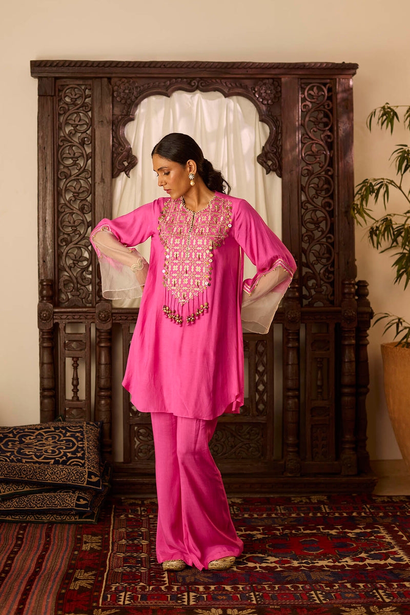 Leher Hot Pink Kali Suit Set