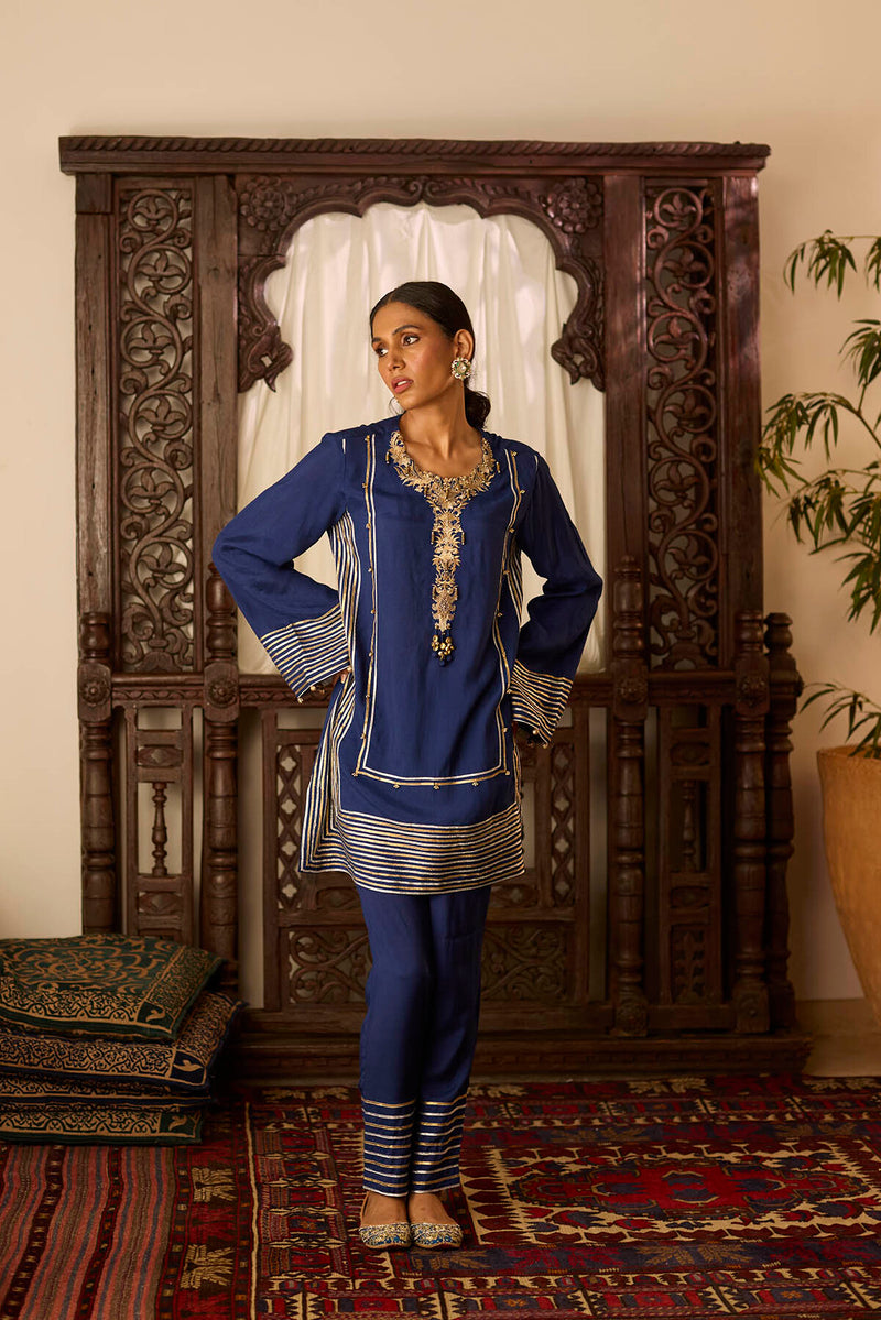 Leher Navy Blue Kashmiri Kurta Set