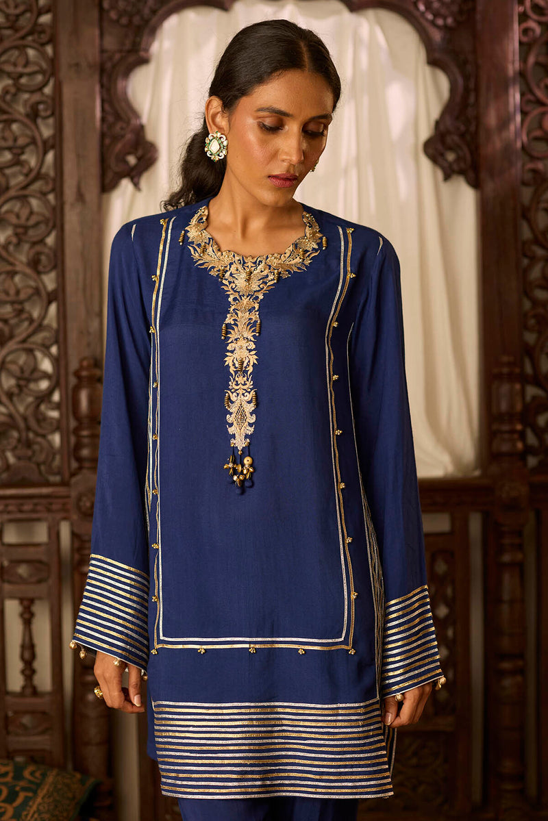 Leher Navy Blue Kashmiri Kurta Set