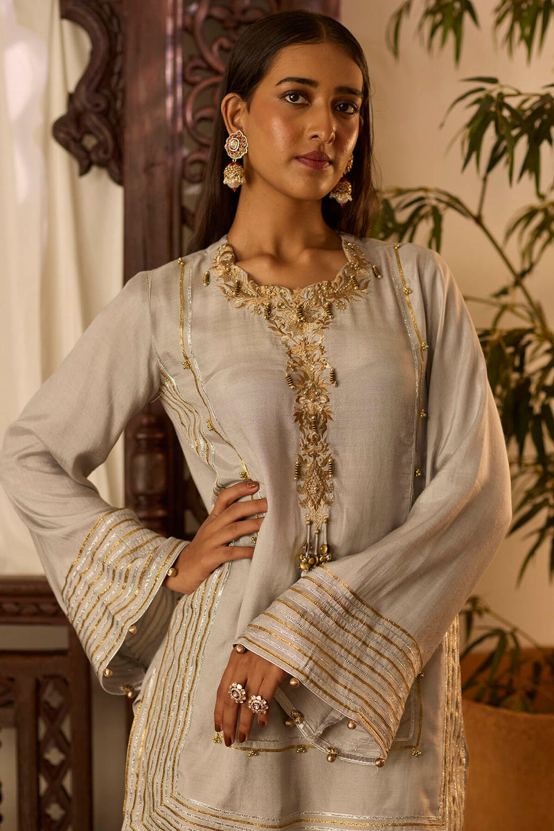 Leher Silver Grey Kashmiri Kurta Set