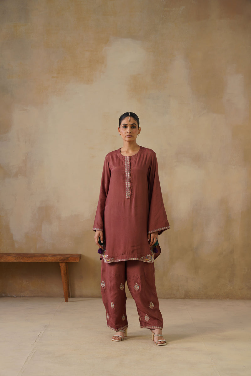 Noor Brown Kashmiri Kurta Set with Dupatta