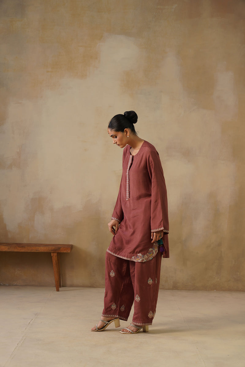 Noor Brown Kashmiri Kurta Set with Dupatta