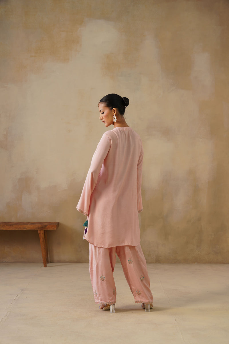 Noor Pink Kashmiri Kurta Set with Dupatta