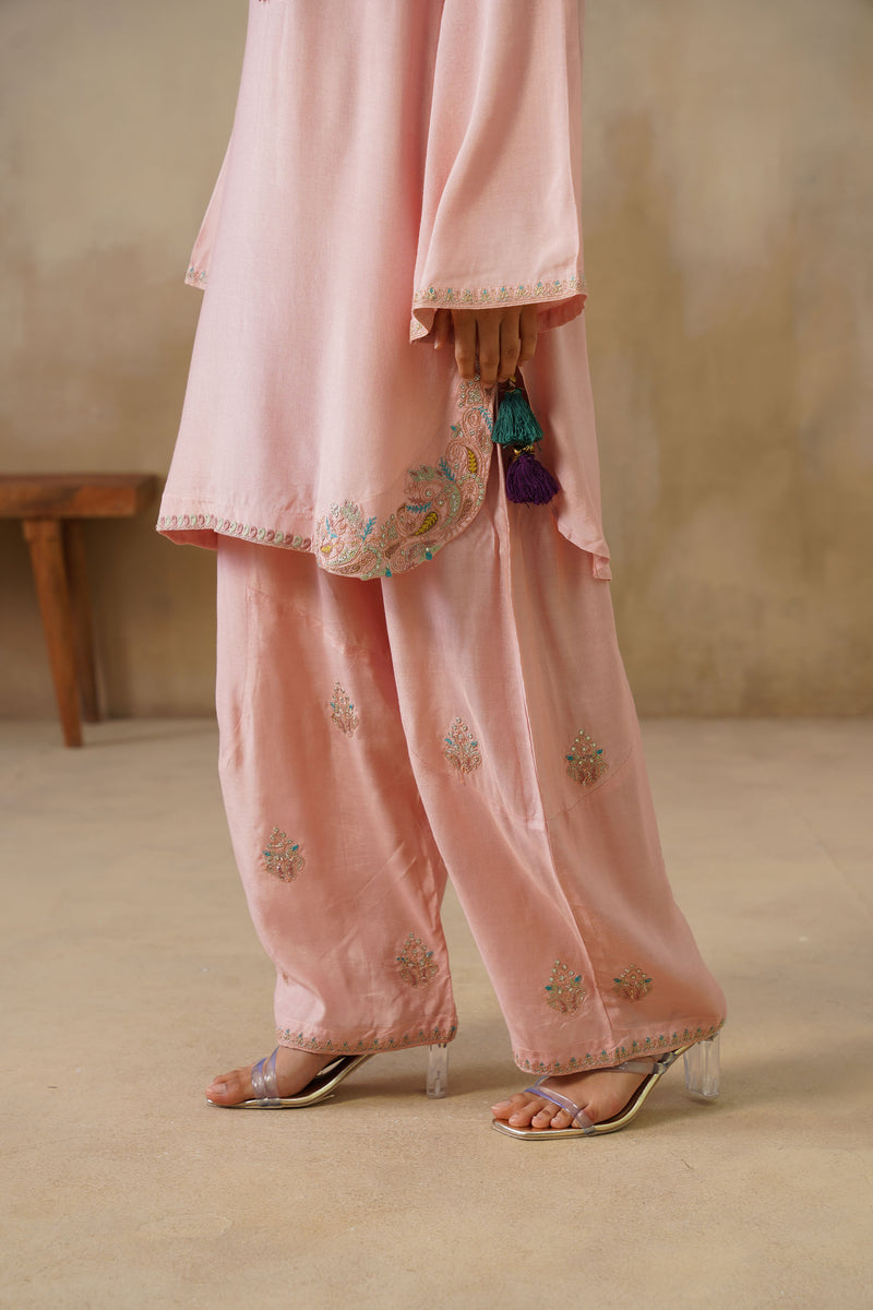Noor Pink Kashmiri Kurta Set with Dupatta