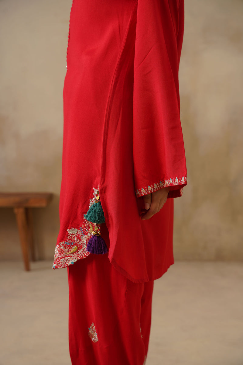 Noor Red Kashmiri Kurta Set with Dupatta