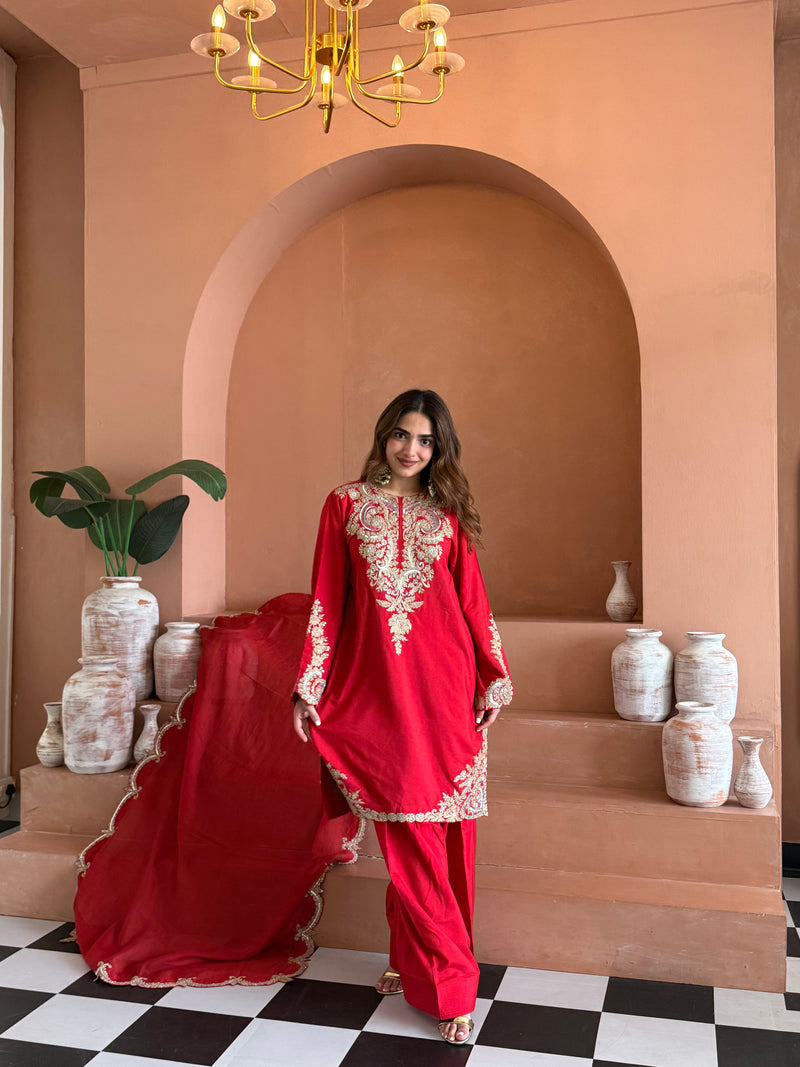 Zyra Red Kashmiri Kurta Set with Dupatta