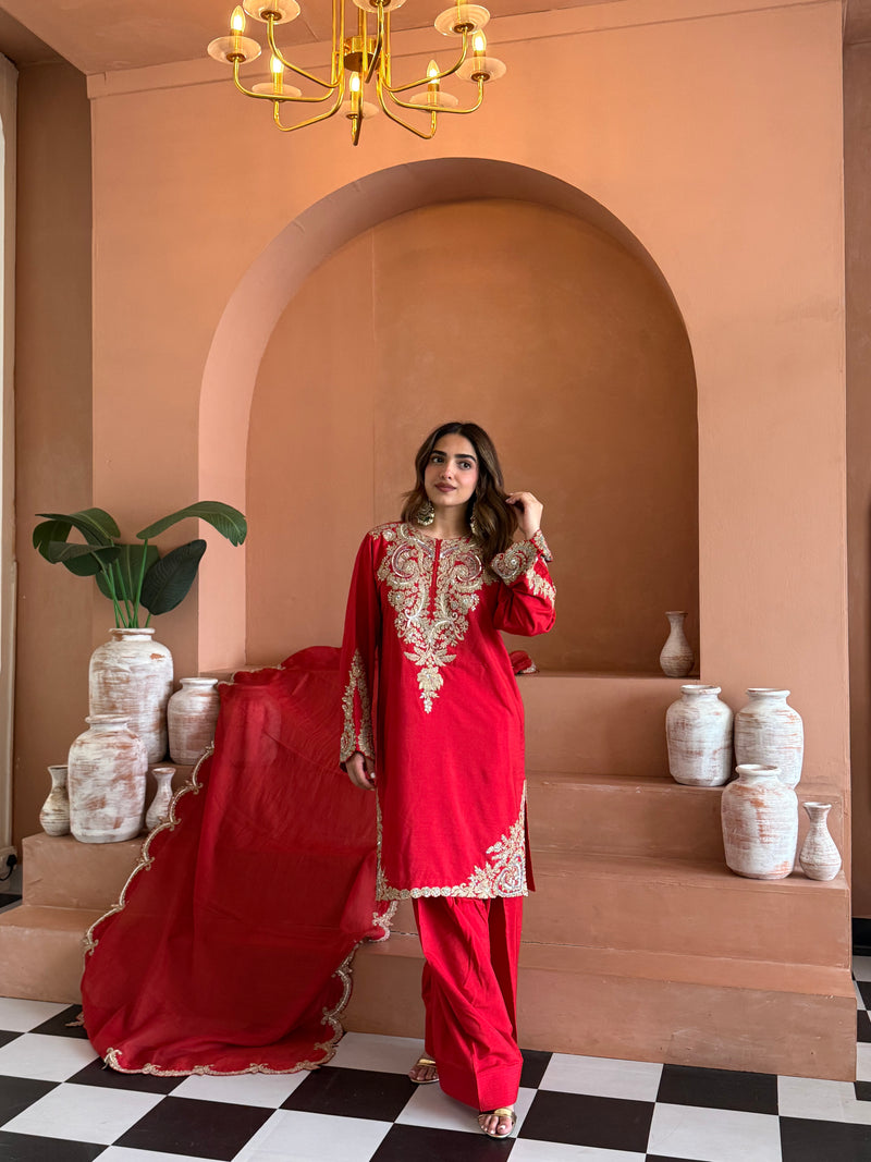 Zyra Red Kashmiri Kurta Set with Dupatta