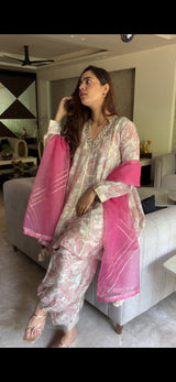 Peher Inayat Set- Blush Pink Kali Suit set with Balloon Salwar and Dupatta