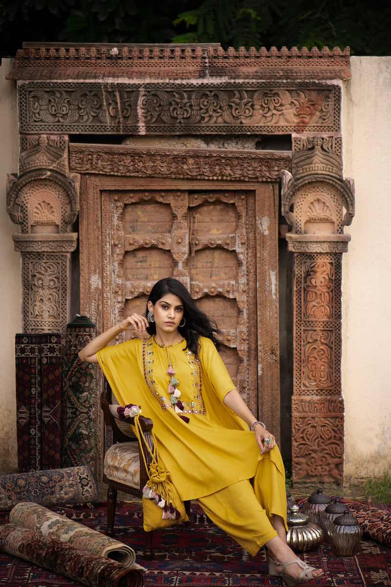 Jashn Kaftan Suit Set