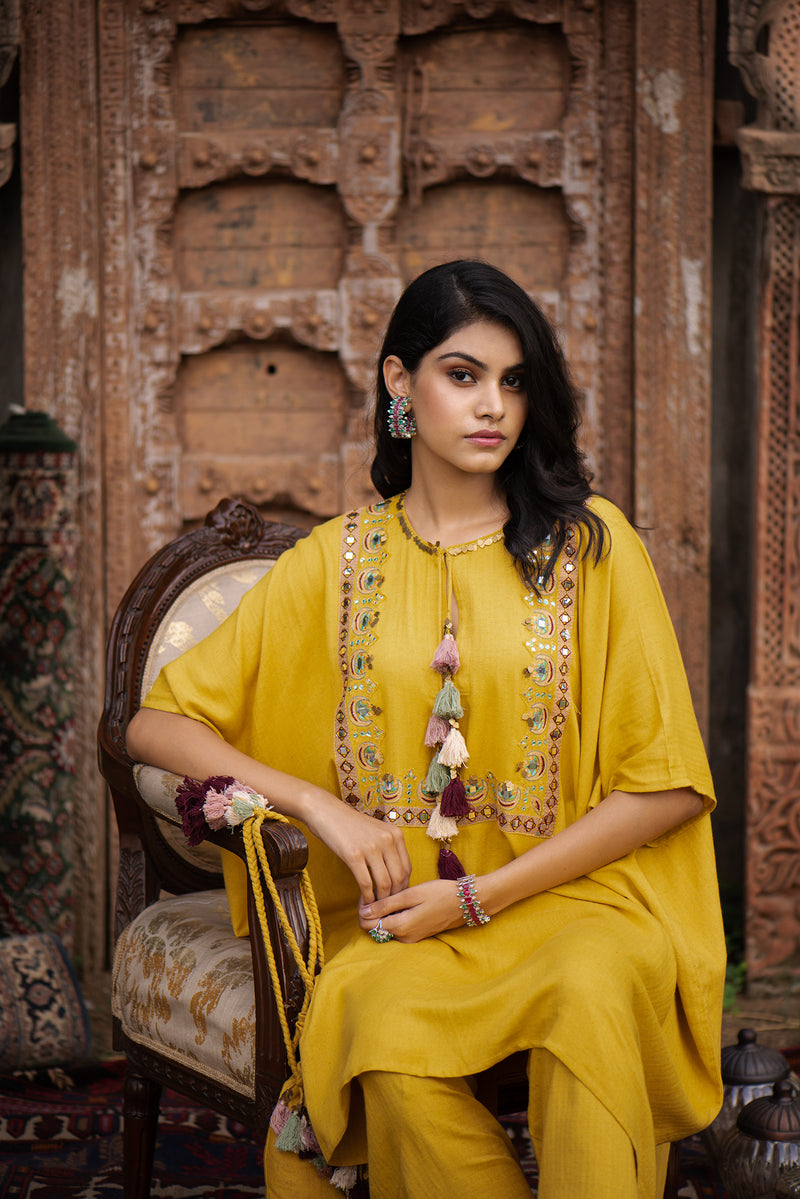 Jashn Kaftan Suit Set