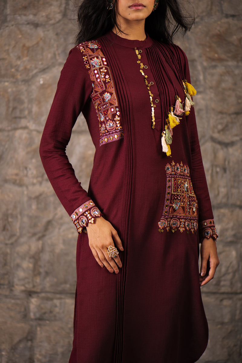 Jashn Straight Suit Set